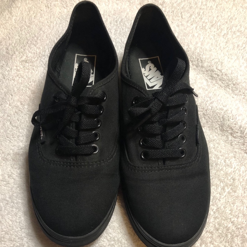 VANS black sneakers